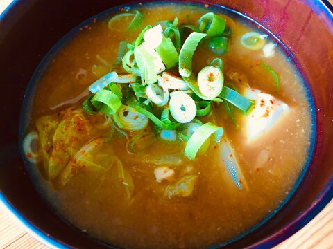 白菜と豆腐のお味噌汁